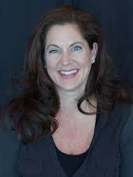 Diana Craddock's Instagram, Twitter & Facebook