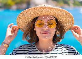 4+ Thousand African Straw Hat Royalty-Free Images, Stock Photos & Pictures 