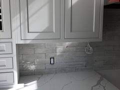 The cloe collection is glazed ceramic wall tile characterized by its brilliant colors, smooth gloss finish and interesting variations in hues and tones. Calacatta Laza What Kind Of Backsplash
