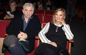 Παναγιωτησ φιλιππιδησ is on facebook. Petros Filippidhs Elpida Ninoy O Megalos Erwtas San Odostrwthras Oi Dhlwseis Agaphs Kai H Bomba Me Tis Kataggelies