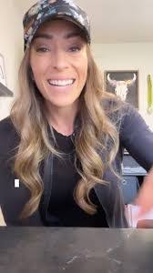 Ginette Trottier's Instagram, Twitter & Facebook