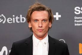 Stranger Things' Star Jamie Campbell Bower Talked to ...