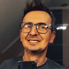 Which Android smartwatches are compatible with Adrenox app?