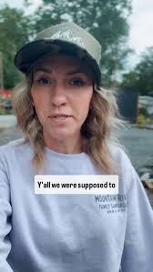 I’m married to the hardest working man yall! #handworkingman  #smallbusinessowner #couples