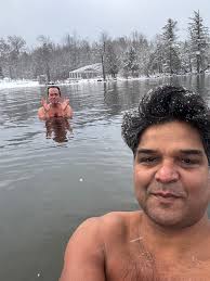 Air temp -4C, water temp 2 C, Douglas Beach, come join us