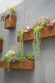 13 Outdoor Succulent Wall Garden Ideas Dalla Vita Succulent Wall Garden Garden Wall Vertical Garden Design