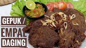 Jun 20, 2021 · cuci bersih daging sapi dan potong sesuai selera. Resep Gepuk Empal Daging Sapi Youtube
