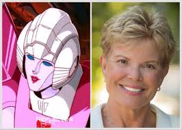 Anti-Horny Arcee (A-HA) Episode 7: The Jar Starring: MP-51 Arcee as Arcee  TFP FE Arcee as "The Occupant"