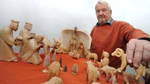 Brinkum: Hobbyschnitzer Manfred Stark geht mit Talent und Kreativität zu  Werke