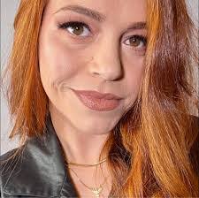 Patricia Braga's Instagram, Twitter & Facebook