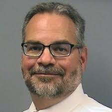 Glenn Dillon's Instagram, Twitter & Facebook