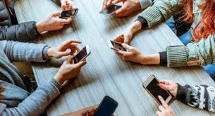 Lebih Fatal dari Corona, Simak 3 Tips Atasi Kecanduan Gadget