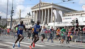 8mins reps with 2min rest. Marathon Unter Zwei Stunden Eliud Kipchoge Wagt Rekord Versuch In Wien