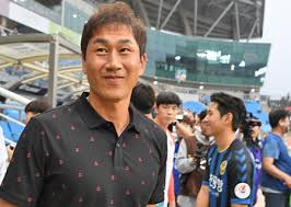 유비컨티뉴 4화 제자 이강인을 만나다.이강인의 어린 시절 이야기그리고 스승과 제자가 나누는 진솔한 대화.#유비컨티뉴 #유상철 #이강인. Edghrbqt4utnym