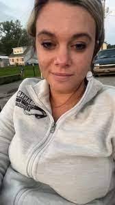 Elisha Tolbert's Instagram, Twitter & Facebook