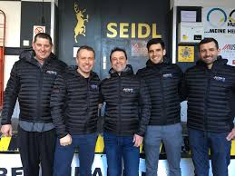 Um auf kurzfristige ausfälle flexibler reagieren zu können, hob die uefa die kadergröße. Seidl Catering Bereits Unterwegs Zum Austria House Fur Olympia Olympia Vol At