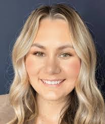 Rochelle Goff's Instagram, Twitter & Facebook