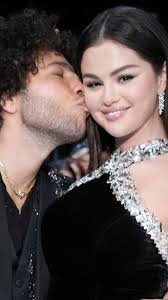 Jon Hamm and Catherine Keener get sentimental in exclusive 'Nostalgia' clip 