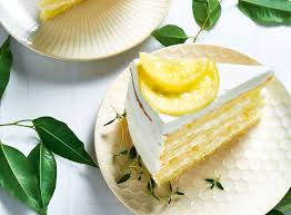 Voir La Recette Gateau Chiffon Au Citron Avec Creme Chantilly Ricardocuisine Com Almond Recipes Lemon Chiffon Cake Lemon Recipes