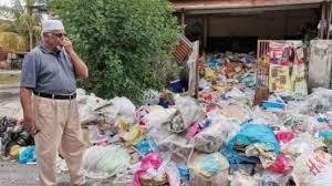 Biaya pengumpulan, pengolahan dan pembuangan limbah meningkat dengan cepat begitu konsumsi meningkat. Wanita Pensiunan Guru Dipanggil Cikgu Tinggal Dalam Rumah Dikira Tempat Pembuangan Sampah Serambi Indonesia