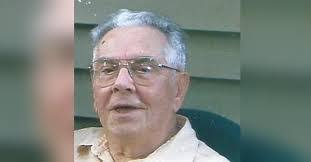 Kenneth Tubbs's Instagram, Twitter & Facebook