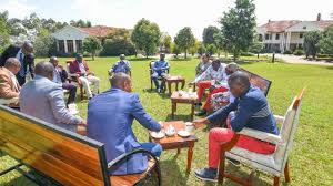 Mike sonko also owns another house situated in the rich suburbs of runda. Uhuru Not Done With Ruto Just Yet As He Now Plans To Evict Him From His Karen Residence The Hustler Will Soon Be Homeless Daily Post