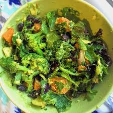 Veggie Salad Sauteed Zucchini Broccoli Sweet Potatoes Mushrooms And Black Beans With Spinach Romaine Lettuce Veggie Salad Sauteed Zucchini Mashed Avocado