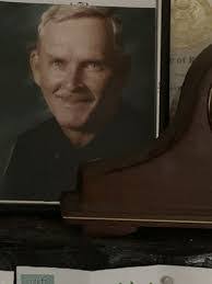 Billy Tuten's Instagram, Twitter & Facebook