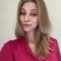 90+ profilů „Olivia“