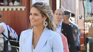 Prinzessin madeleine gratuliert ihrem sohn mit einem süßen schnappschuss zum sechsten geburtstag. Prinzessin Madeleine Zeigt Leonore Und Nicolas Im Pool