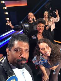 Team Deon Cole and Tisha Campbell Martin bringing the Feud to  #CelebrityFamilyFeud 👏