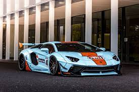 Lamborghini Aventador Looks Surprisingly Right In Gulf Livery Carscoops Lamborghini Aventador Lamborghini Racy