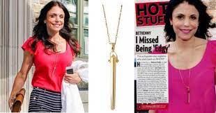 Bethenny Frankel S Gold Pendant Necklace Big Blonde Hair
