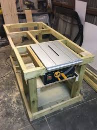 Banc De Menuiserie A Venir Boutique Avec Images Menuiserie Garage Atelier Atelier De Menuiserie