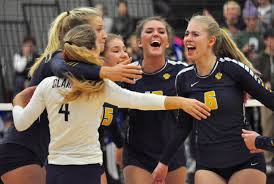 Kim McIntire (@kimmac_kim)