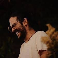 Junior Valencia (@tengamelonai) • Instagram photos and videos