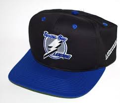 The lightning squeezed in just under the cap. Tampa Bay Lightning Cap Nhl Keps Vaatekauppa24 Fi