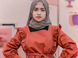 Maybe you would like to learn more about one of these? Ria Ricis Disindir Netizen Usai Bahas Soal Dosa Lepas Hijab Kalo Lancipin Dagu Dosa Gak Indozone Id