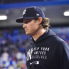 Future yankee pitcher gerrit cole, holding a sign, in the stands before game 6 of the 2001 world before the game between the yankees and the diamondbacks, i saw this kid along the rail on the. Yankees Ace Gerrit Cole Is On The Verge Of Something Special Pinstripe Alley
