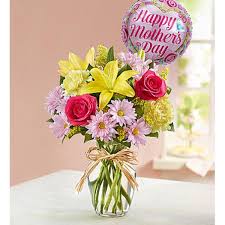 Bunches Of Love For Mom Small There Are A Bunch Of Ways To Show Mom You Love Her And Our B Mothers Day Flower Delivery Flower Delivery Mothers Day Flowers