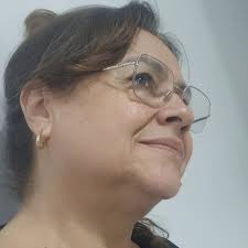 El actor Omar Murillo y su esposa, #KoralLaDiva, han generado todo tipo de  comentarios en redes sociales tras publica un video en el que ambos  aparecen caminando por las calles de España