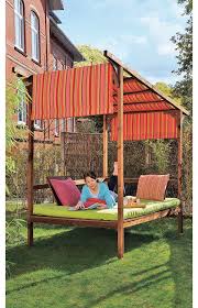 Himmelbett Fur Den Garten Pergola Design Himmelbett Und Gartenliege Selber Bauen