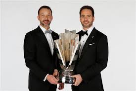 Sezonul 2016 camping world truck series a introdus câteva schimbări majore directorul truck series, elton sawyer , a anunțat, de asemenea, disponibilitatea motoarelor la cutie, cunoscute sub numele de „delta engine, pentru ca echipele să le poată folosi începând cu cursa charlotte. Dates Set For All Three National Series Nascar Awards Banquets The Final Lap Weekly