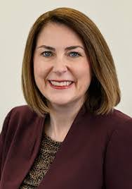 Lori Rakes's Instagram, Twitter & Facebook