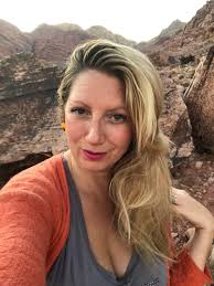 Jewish Woman in Chicago Seeking Like-Minded Companion for Cultural  Adventures