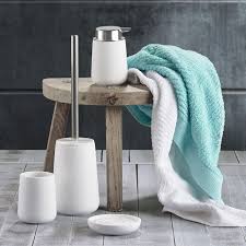 Nova Seifenspender Von Zone Denmark Bei Ikarus Kloburste Seifenspender Ikarus