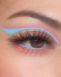 Palettes almost always contain powder eyeshadows and can include a variety of finishes, including matte, shimmer, and glitter eyeshadows. Creative Eye Makeup Art Ideas You Should Try Blue And Pink Cut Crease Inspired Liner