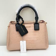 Selain tas charles and keith, ada juga pilihan produk lain untuk wanita. Tas Wanita Handbag Charles Keith Original Fo583 Beige Hand Bag Wanita Import Korean Style Branded 2020 Kondangan Simple Mini Import Elegan Selempang Baam Janner Terkini Model Terbaru Kulit Lazada Indonesia
