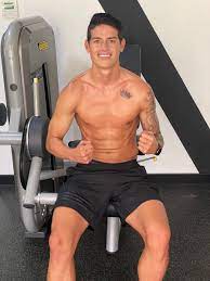 James david rodríguez rubio is a colombian professional footballer who plays as an attacking midfielder or winger for premier league club ev. James Rodriguez On Twitter I M Ready
