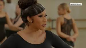 During a recent interview with entertainment tonight, cardi b hinted that she may be launching a beauty line of her own soon. Cardi B On The Best Parenting Lesson She S Learned Today